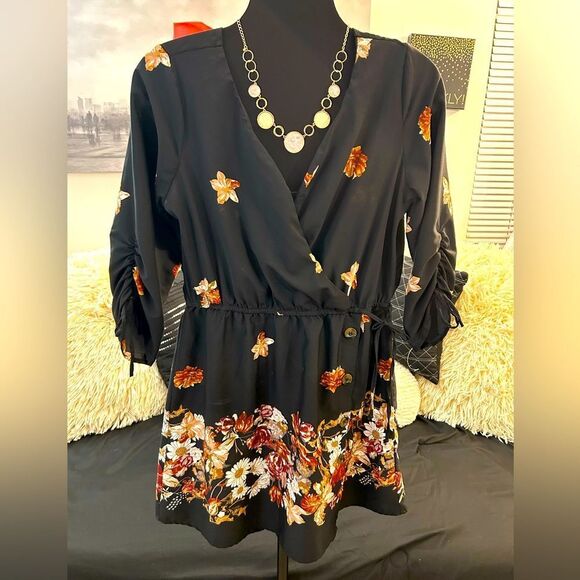 NWOT TAGS! Gorgeous button split dress! - Picture 1 of 7
